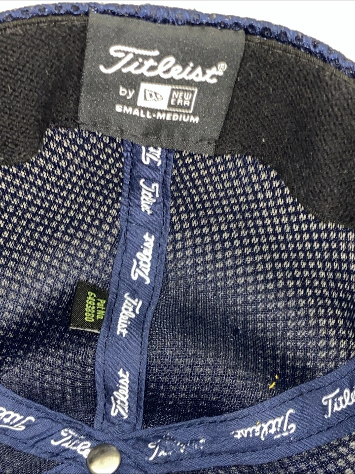 Sombrero de golf Titleist FootJoy Pro V1 malla M/S azul y blanco y rojo Foto 4 de 4