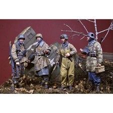 1/35 Resin Figure WWII German Soldiers Set 4 Figures Unassembled Unpainted