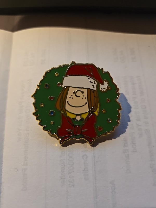 Loungefly Peanuts Snoopy & Gang Holiday Wreath Mystery Box Pin - Peppermint Patt