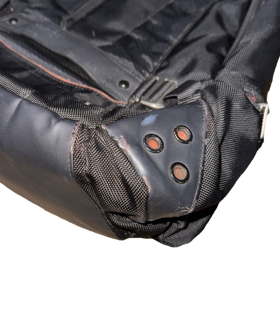Everki Beacon Laptop Backpack View 3
