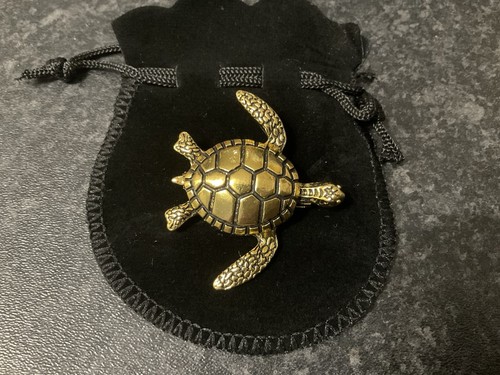 Gold/Brass Coloured Textured Metal Turtle Brooch 3.5cm Perfect Gift, Gift Pouch - Picture 2 of 5