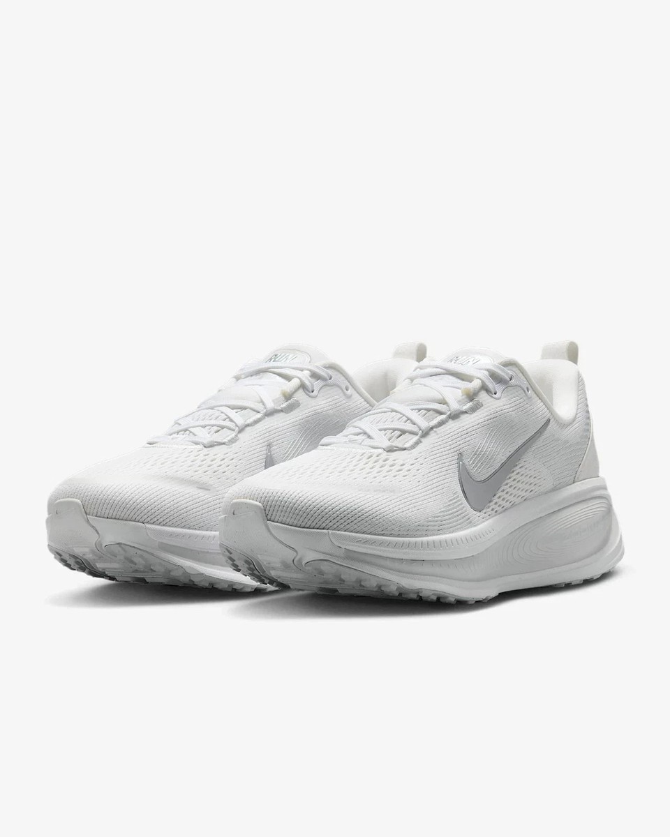 motimoti Silver White 1枚 Nike Vomero 18 Women's Multi Size White/Metallic Silver HM6804-104