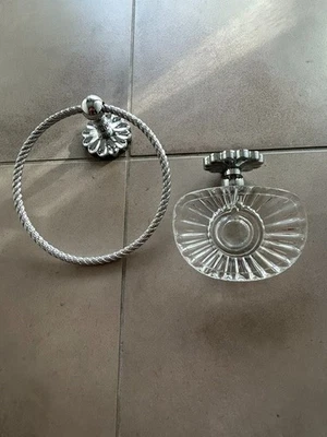 KEUCO Seifenschale Glas / Handtuchhaltering silber Wandmontage Blume silber - Bild 1 von 4
