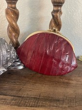 eel skin wallet Kiss Lock Closure