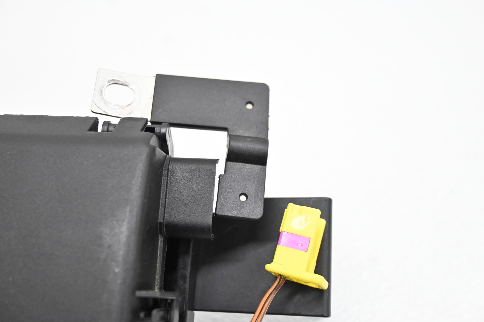 ⭐ 03-12 Bentley Continental Rear Battery Terminal Fuse Relay Box Holder Oem