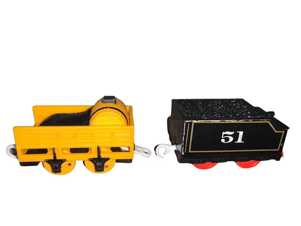 Лот из 2 Thomas Trackmaster 51 уголь тендер и желтый поезд Mattel 2009 2012 - Изображение 2 из 4