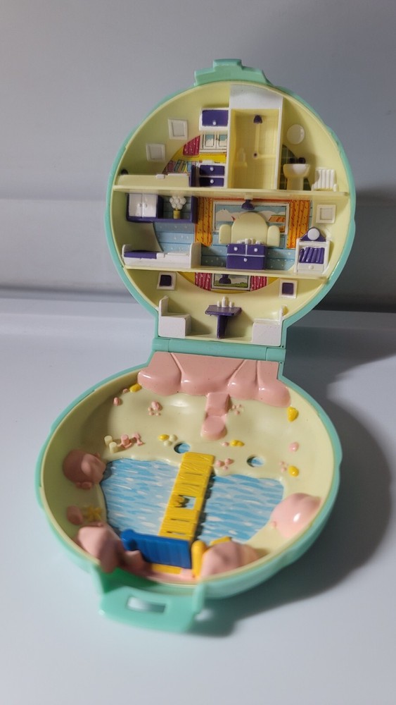 Vintage Polly Pocket 1989 Bluebird Beach Party Blue Shell Compact Only