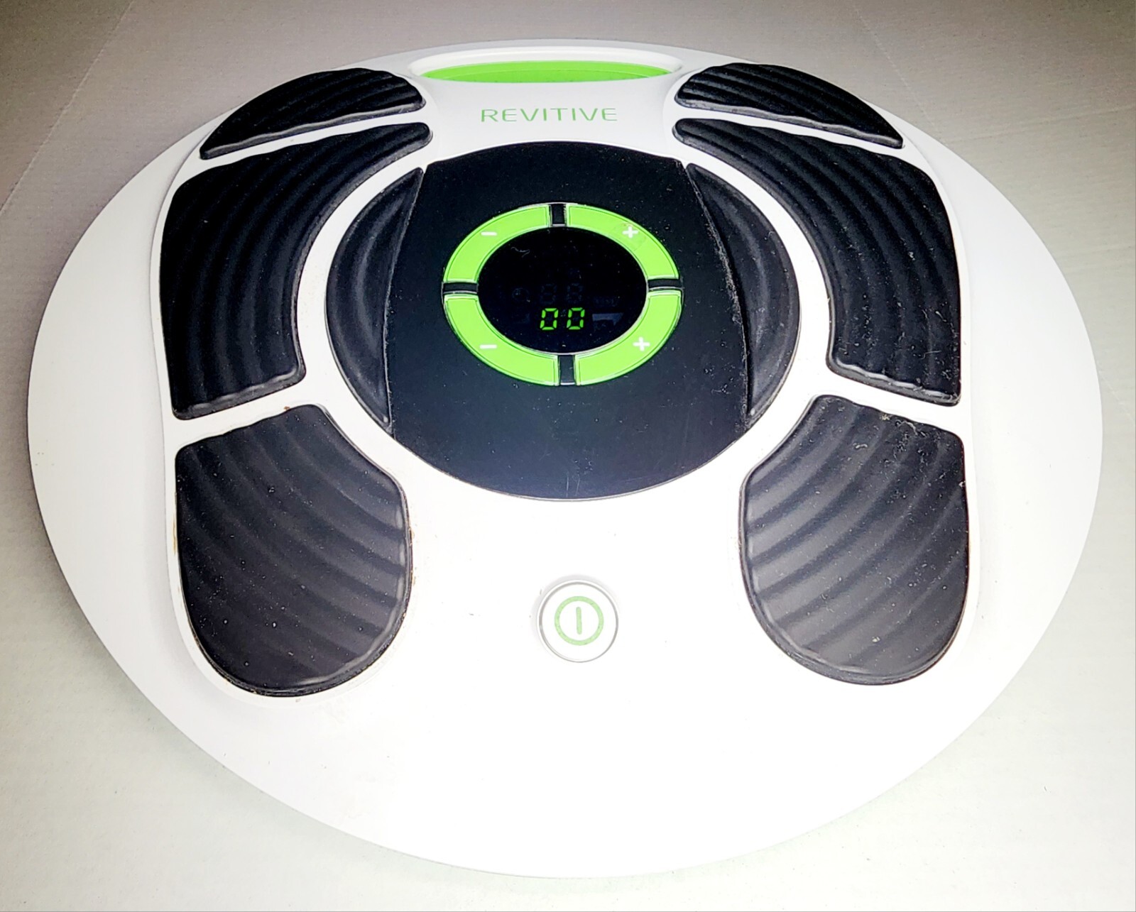 Revitive Medic Plus Circulation Booster #2469MG w/Case, Accessories Orig $349.95