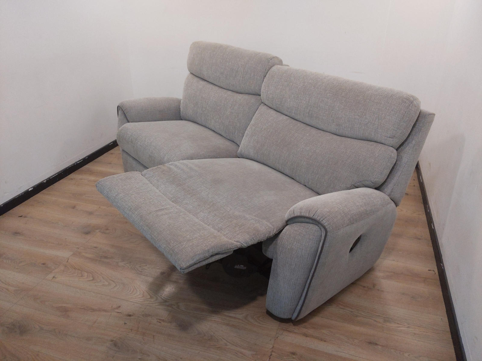 LaZBoy Pittsburgh 3 Seater Manual Recliner Sofa MissionSnake Grey RRP