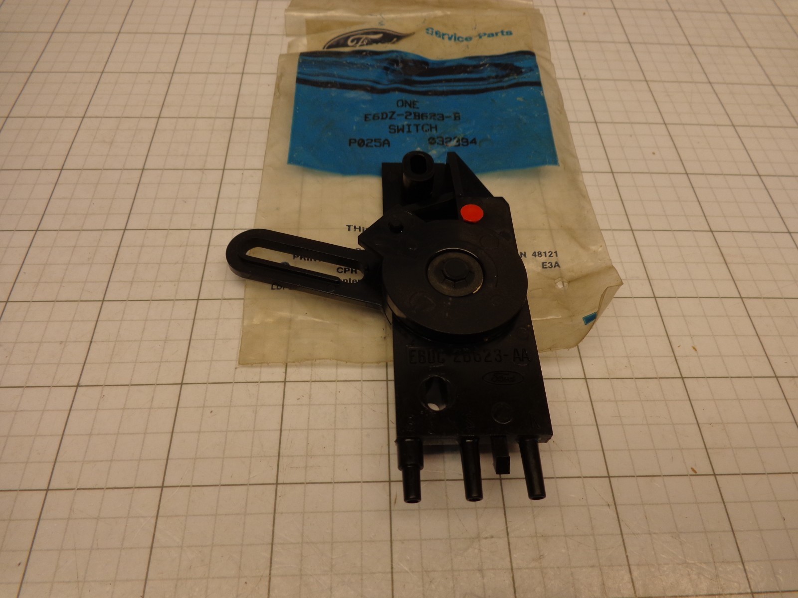 Ford OEM NOS E6DZ2B623B Parking Emergency Brake Vacuum Switch Some