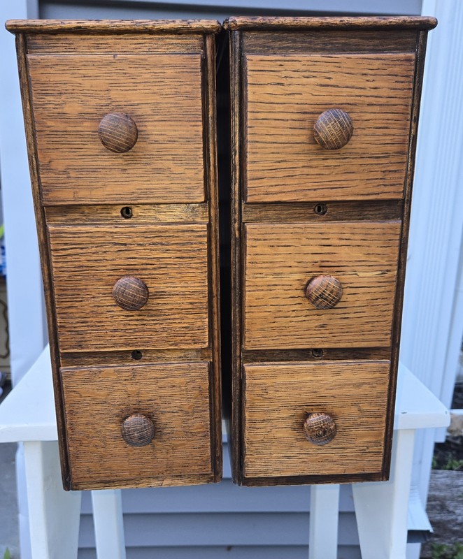 Antique Tiger Oak SINGER Treadle Sewing Machine Wooden 2 Sets of 3 Drawers