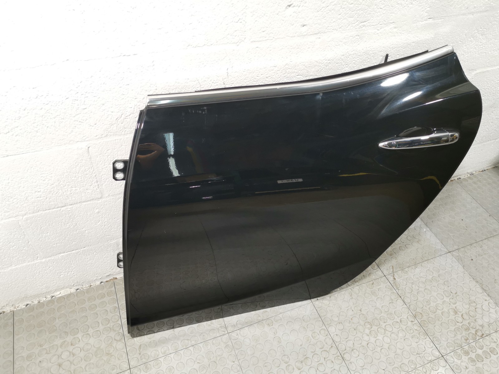 Maserati Ghibli 2015 RWD Auto 3.0 L Rear Left Black Complete Door OEM