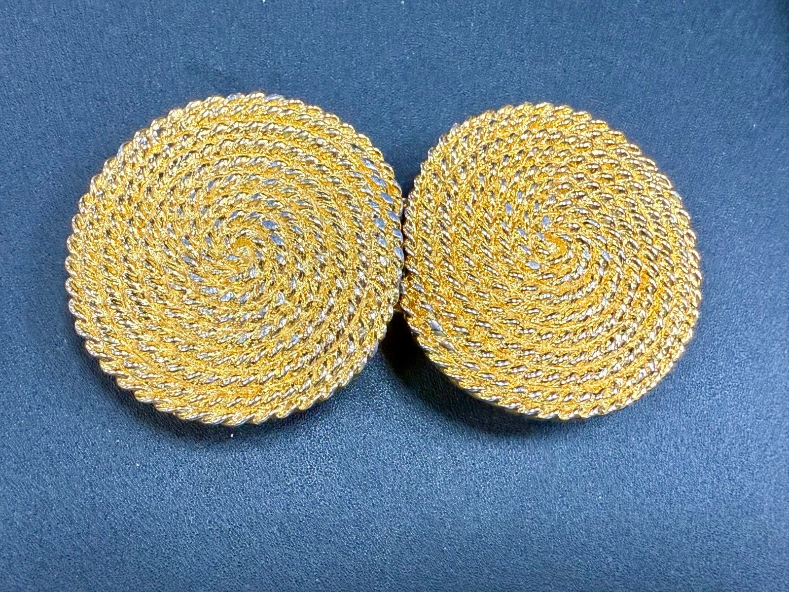 Douglas Paquette Signed Interlocking Two Piece Vi… - image 12