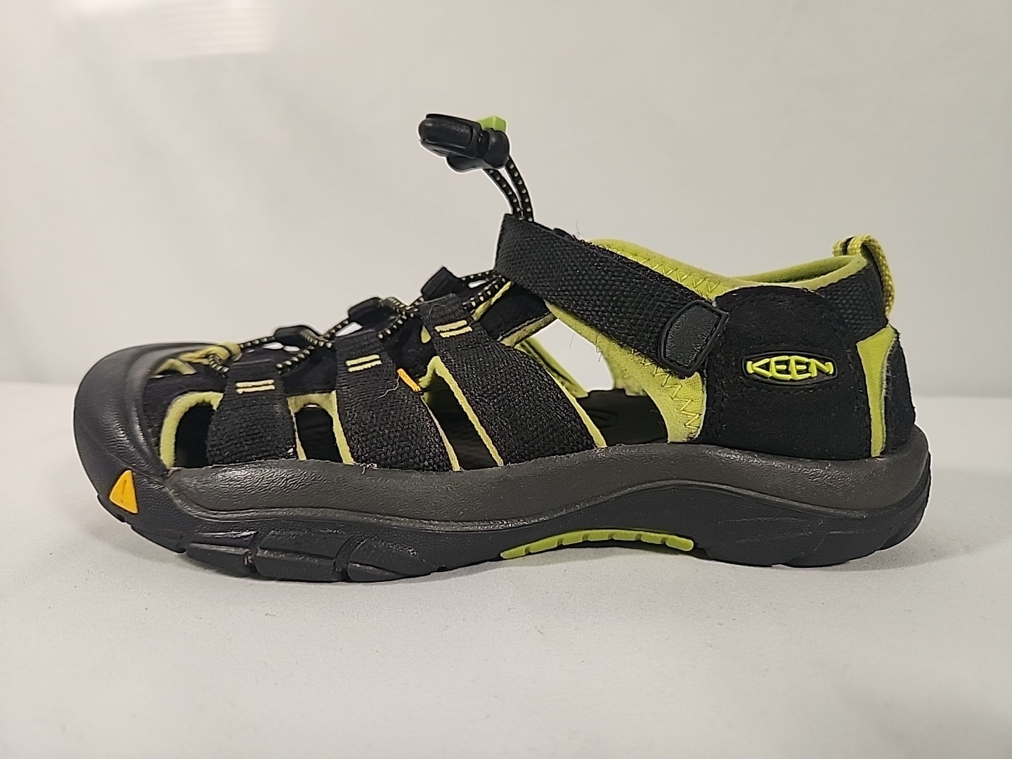 Sandali da trekking sintetici Keen Youth Newport H2 1009965 taglia 5 nero verde