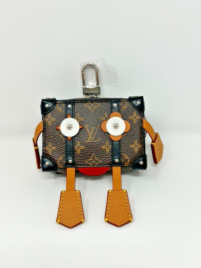 SUPER RARE LOUIS VUITTON MR. MONOGRAM SOFT TRUNK BAG CHARM KEY