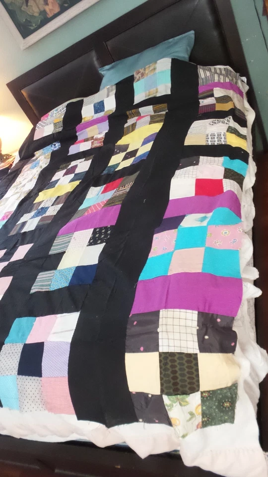 Vtg Patchwork quilt topper VIBRANT colors machine stitched MULTI COLORS 70x70 - Image 3 of 4