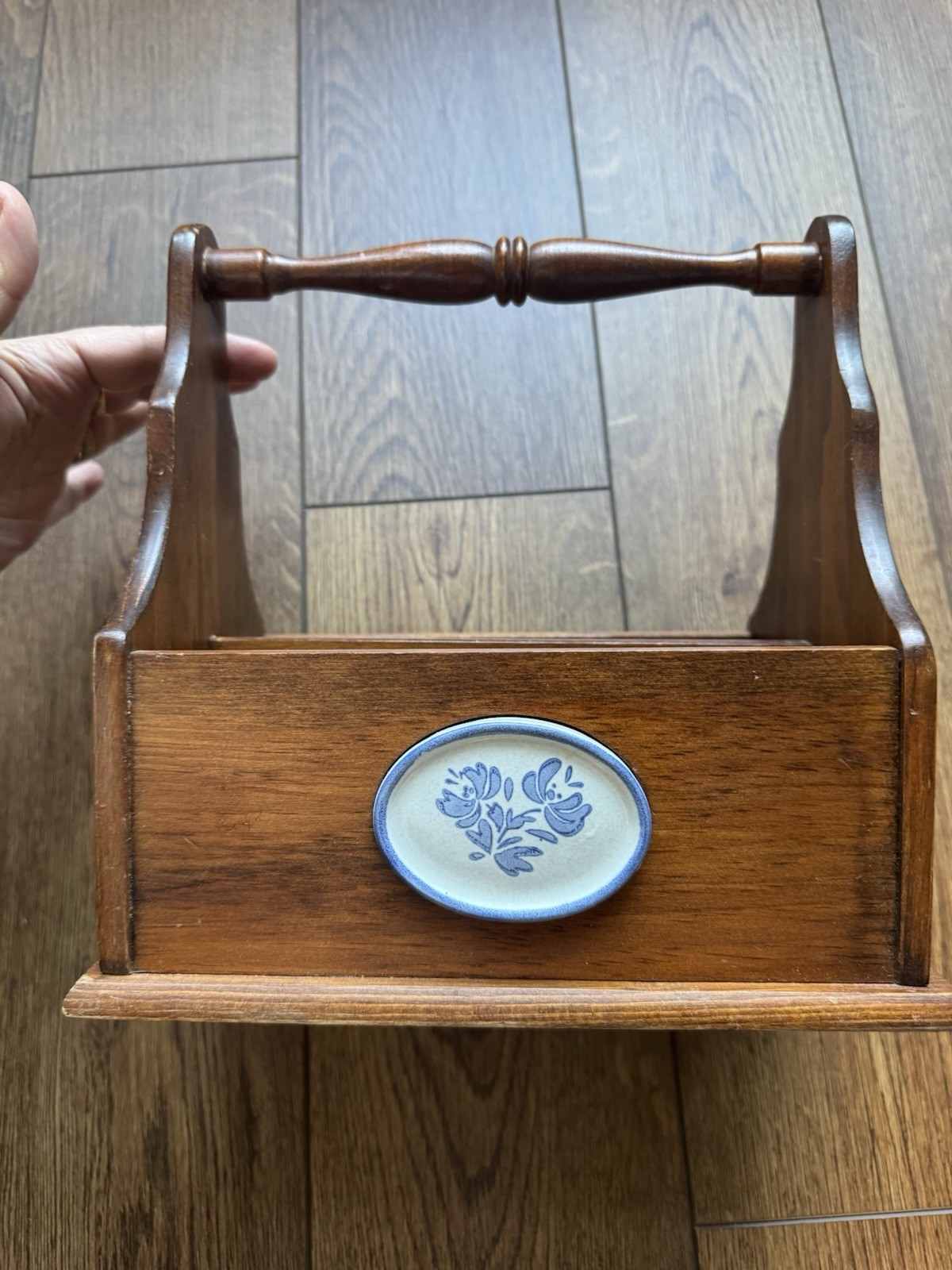 Pfaltzgraff Yorktowne Wood Kitchen Caddy Blue White Ceramic 
