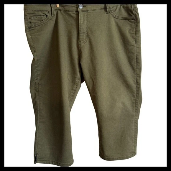 Liz Claiborne Olive Green Crop Capri Pants Womens Casual Everyday