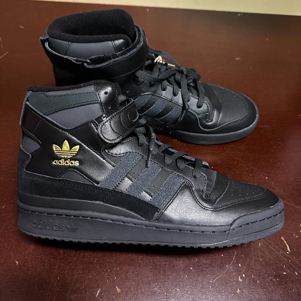 adidas gazelle silver green womens adidas Turnaround Winterized Mid Top - Black/Grey/Black main image 1