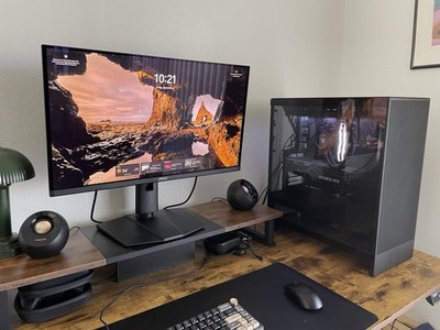 Gaming PC, Monitor, Keyboard Mouse