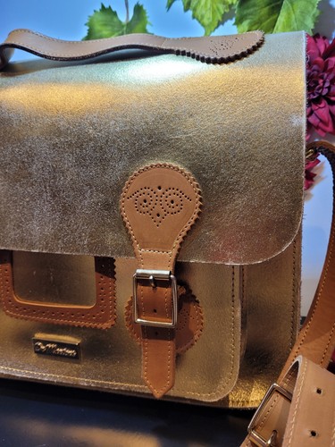 STUNNING!!! Dr Martens Gold/Tan 15 inch *Made in England* Satchel/Bag - Picture 19 of 24