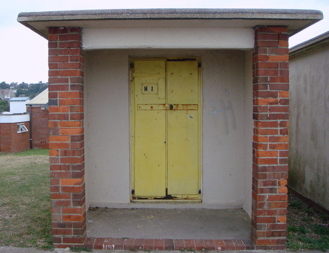 FILA Photo 6x4 Hythe Beach Hythe TR1634 One of the last short row of Beach hu c2008