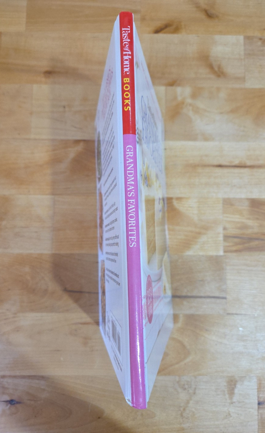 Taste of Home: Grandma's Favorites - Hardcover