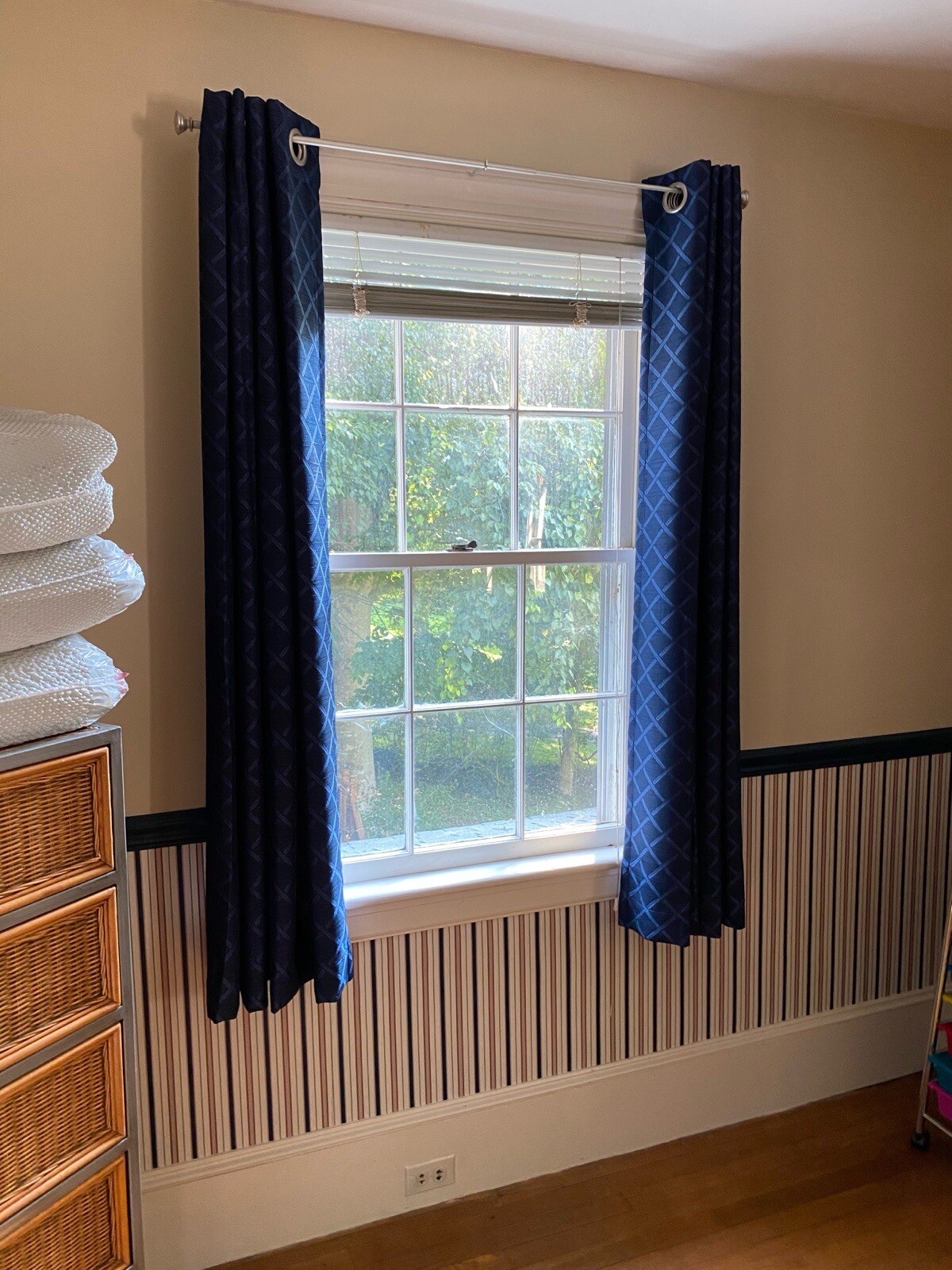 Liz Claiborne Quinn Lattice Grommet Panel 50 in x 63 in 2 panels Indigo