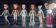 Bratz Fashion Dolls Girls LOT early 2000s Y2K all dressed with shoes
