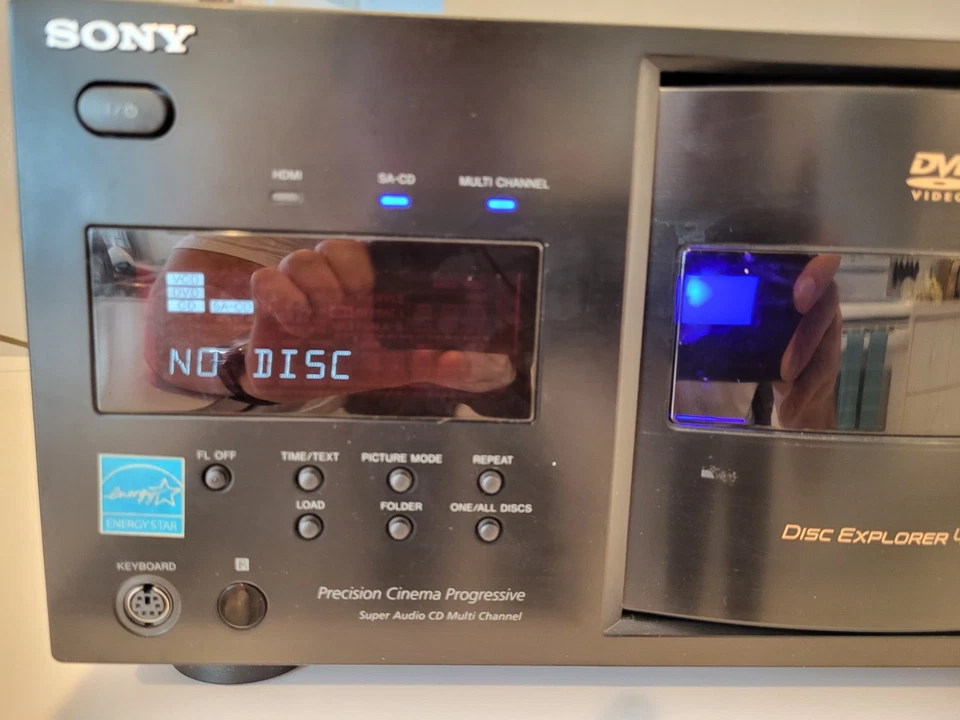 Reproductor de DVD/CD Sony DVP-CX995V 400 discos Jukebox Foto 2 de 4