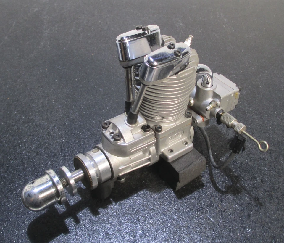 SAITO FG-14/82 13.5cc 4-cycle gasoline engine with muffler for R/C airplane Used - Image 4 of 4