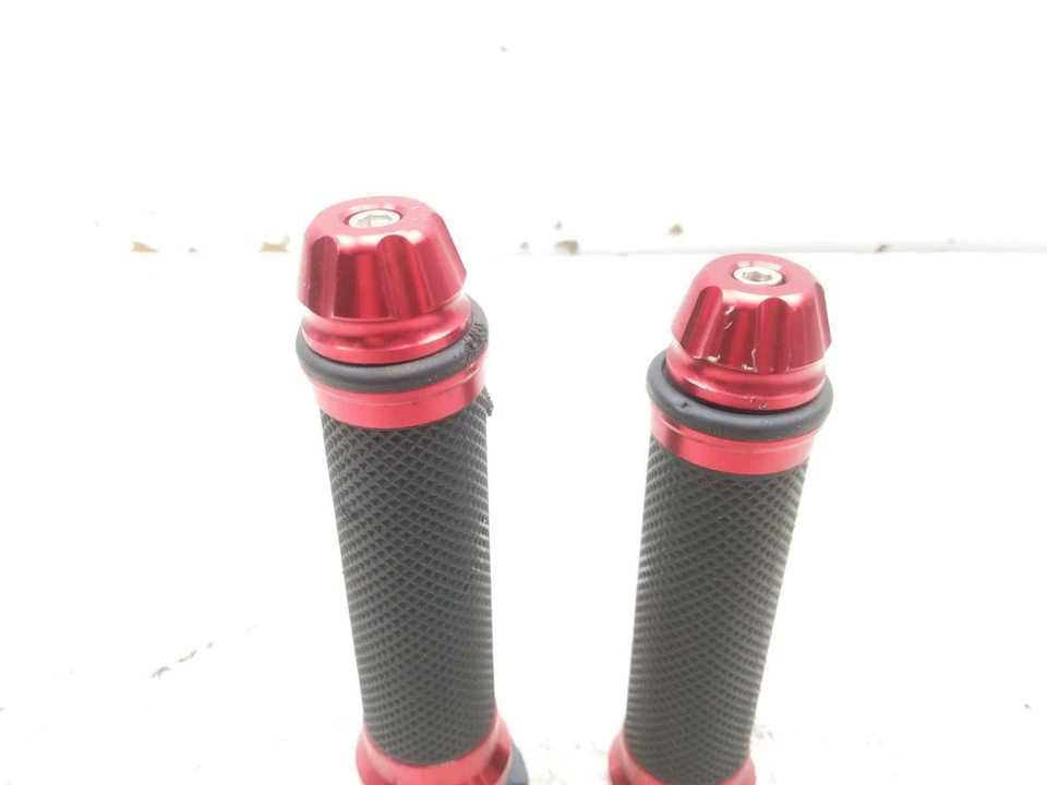 81-83 雅马哈 Seca XJ 750 R 节气门管和握把 — 第 3/4 张图片