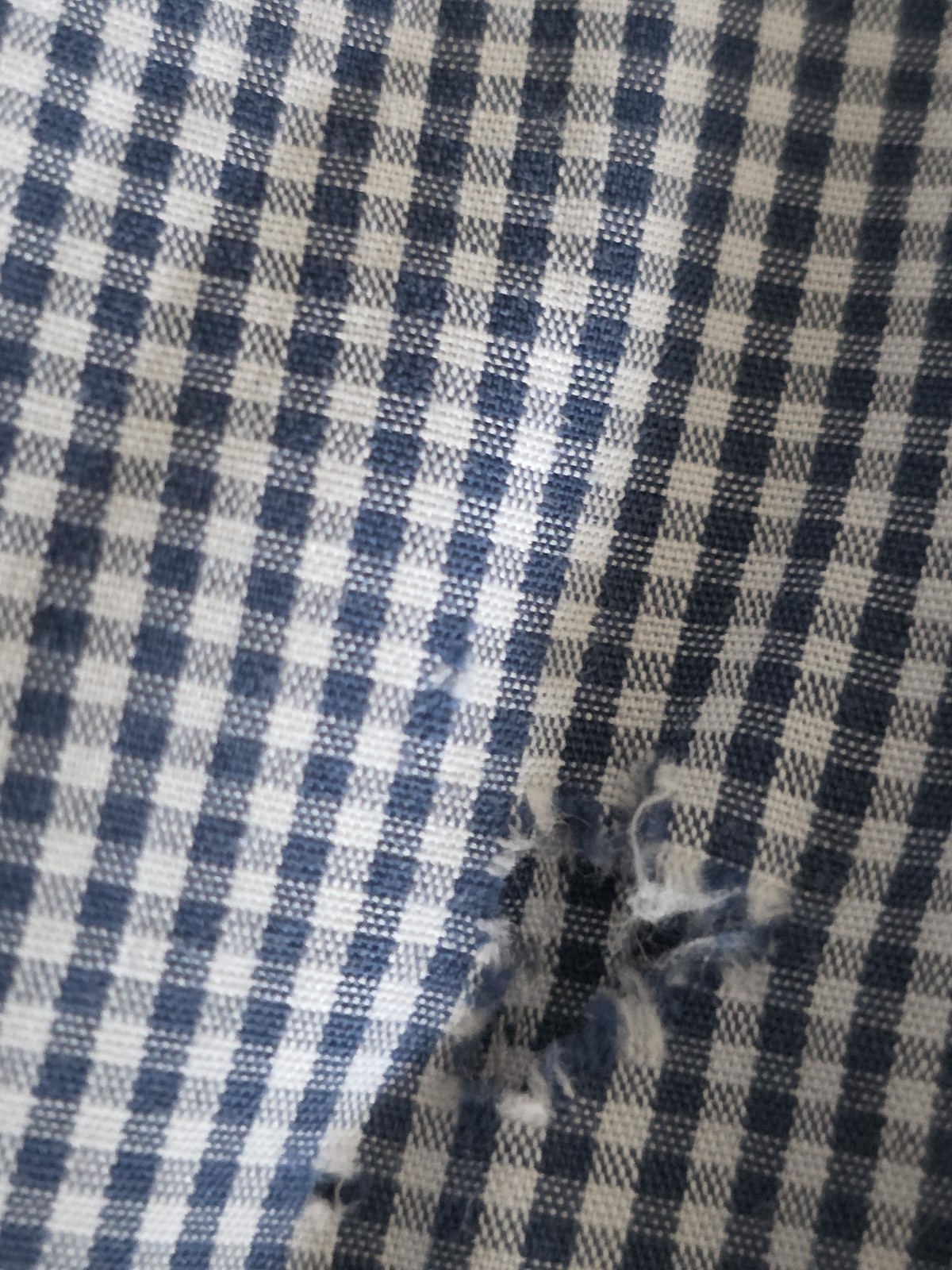 Lacoste Men's Blue & White Small Check Long-Sleeve Shirt Size 40 / UK Medium image 6