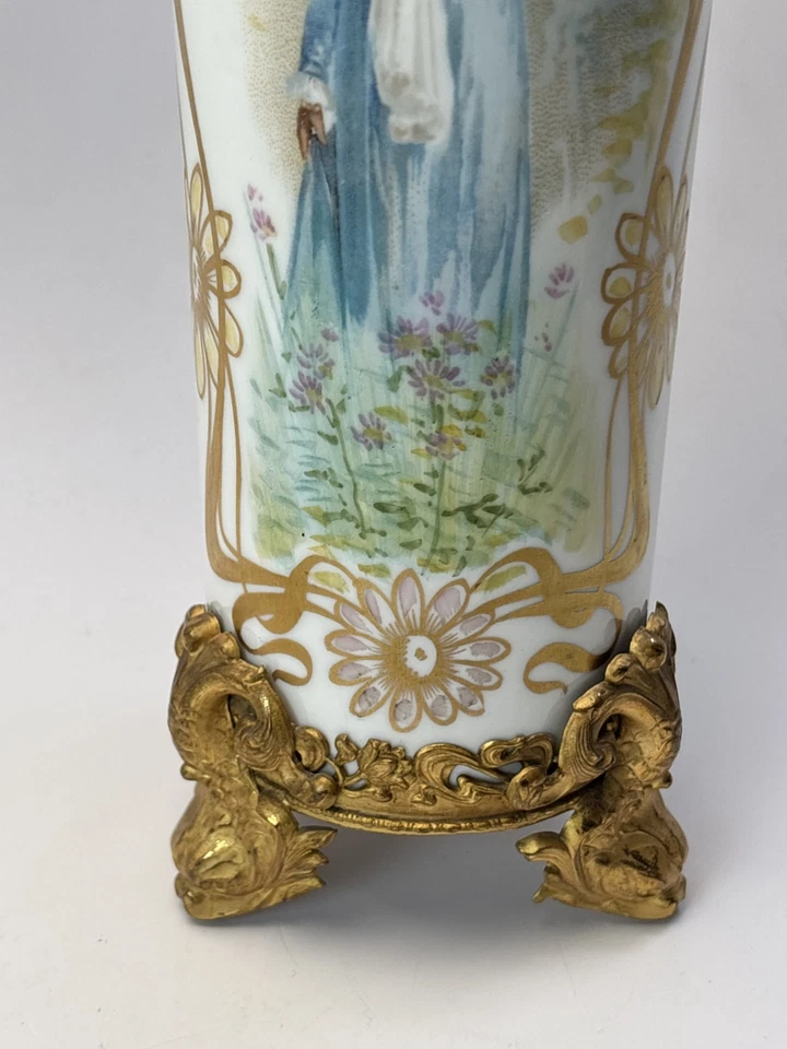 Jarrón antiguo retrato de porcelana Limoges niña victoriana en azul Guerin Francia Foto 2 de 4