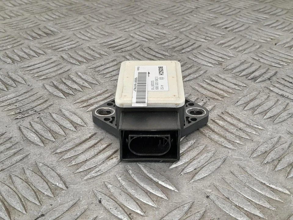 Ford Ka Mk2 2008-2016 YAW Rate Engine Sensor 52026718 - Image 4 of 4