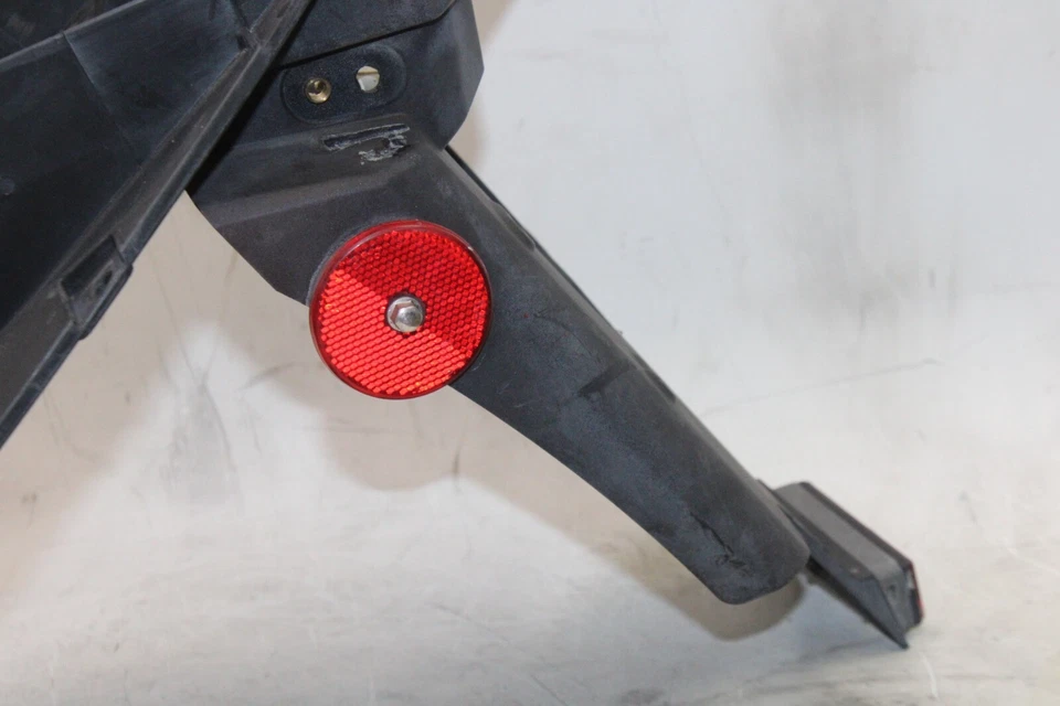 Triumph Daytona 600 2004 OEM trasero trasero trasero bandeja de batería plástico Foto 4 de 4