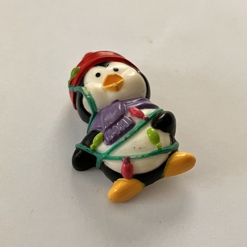 Vintage Christmas Penguin With Purple Scarf Brooch / Pin By RUSS. Christmas - Picture 5 of 15