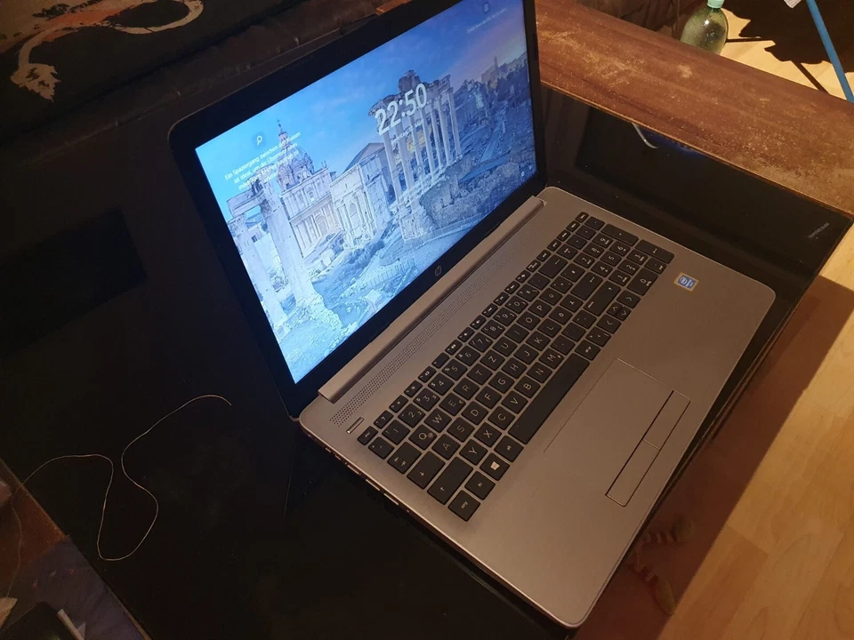 HP 250 G7 (15,6 Zoll / HD) Business Laptop (Intel Pentium 4417U, 8GB DDR4) - Bild 2 von 4