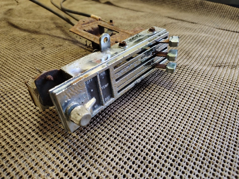 1967 Oldsmobile Cutlass Supreme 442 F85 Vista Cruiser HVAC NON A/C Heat Controls - Image 3 of 4