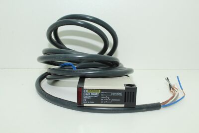 Omron E3JK-R4M2 Photoelectronic Sensor