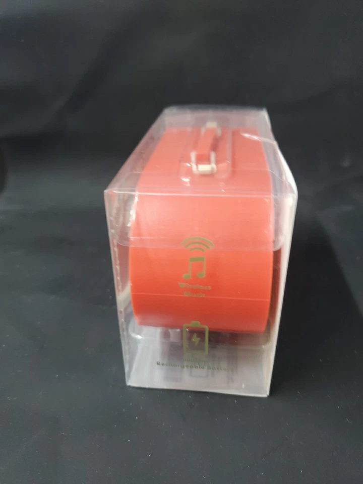 Vivitar Wireless Speaker Red Radio Design Bluetooth 2023 Saker Int USB Chargin - Image 4 of 4