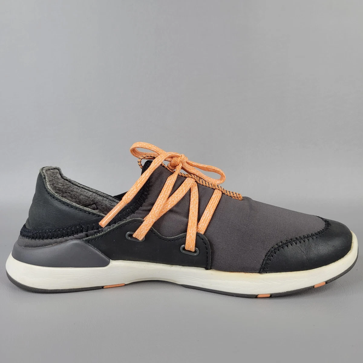 olukai womens slip on