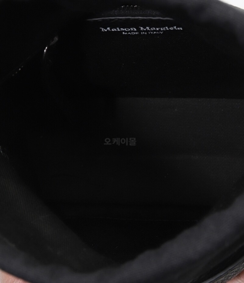 MAISON MARGIELA SHOULDER BAGS Logo Grainy calfskin metal MAISON MARGIELA SHOULDER BAGS Logo Grainy calfskin metal
