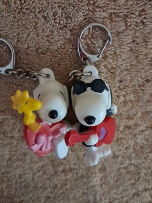 Lot Of 2 Vintage PEANUTS Snoopy & Woodstock Valentine's Day Key Chain Love 