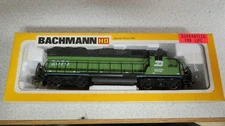 BACHMANN BURLINGTON NORTHERN GP-40 EMD DIESEL LOCOMOTIVE #2070 IOB HO SCALE
