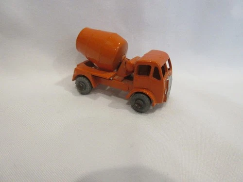 Matchbox Lesney ERF Cement Mixer Truck No. 26 (Part of 1st Miniature Series)