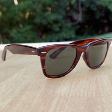 VTG - Ray Ban - Bausch  Lomb Wayfarer 5022 Sunglasses - Brown Tortoise - USA