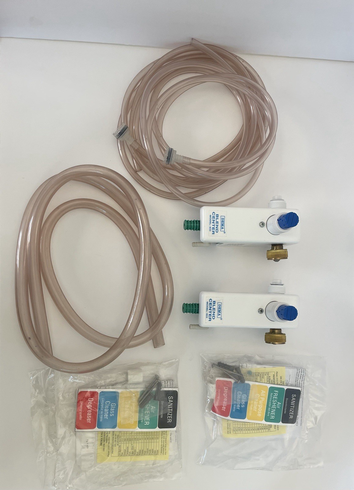 Dispenser Dema 633GAP.B4 Blend Center Single Station Wall Mount Lot Of 2 NEW