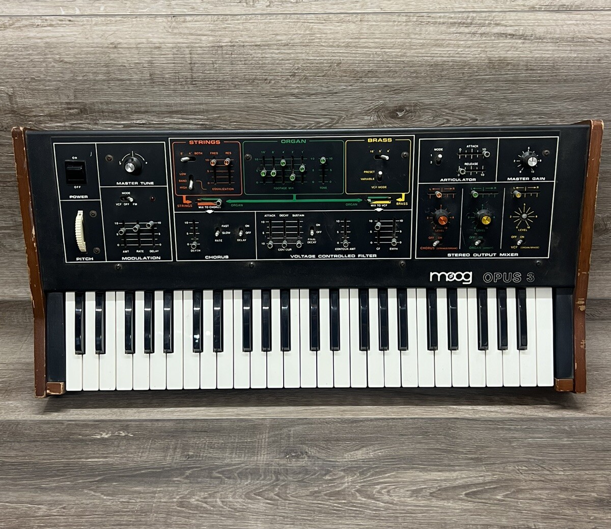 Moog Opus 3 Orchestral Synthesizer RARE *FOR PARTS OR REBUILD ONLY