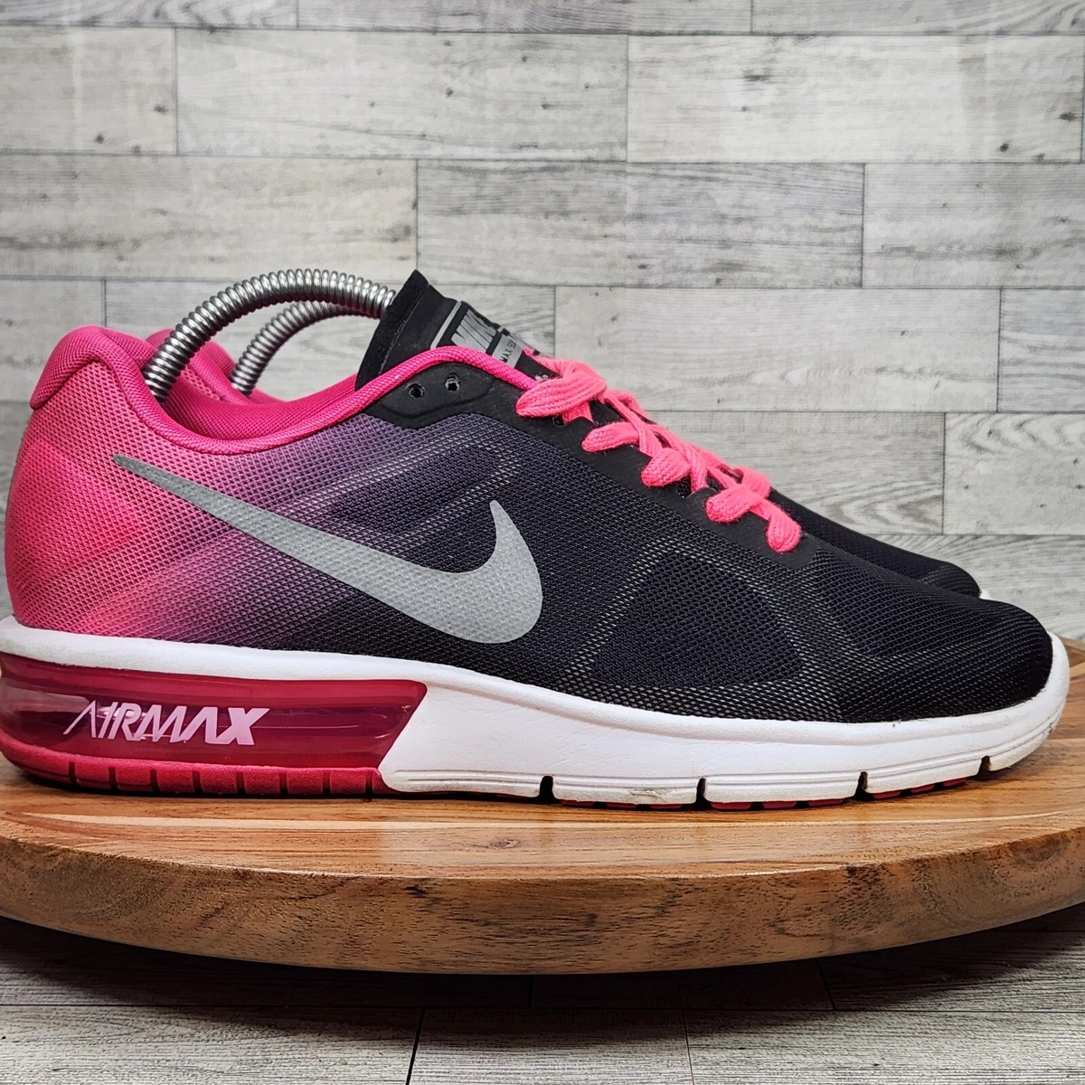 Nike air max hotsell sequent on feet